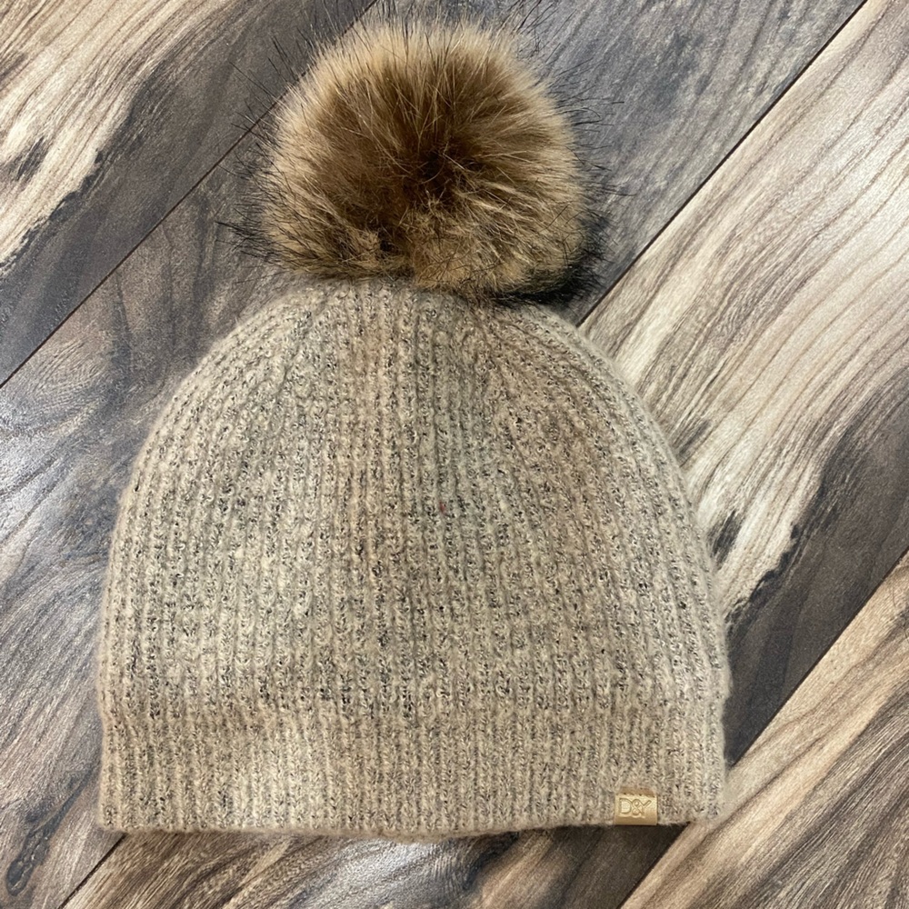DAVID & YOUNG || Beanie - Picture 1 of 2